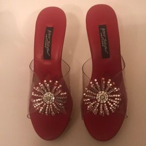 BRAND NEW Betsey Johnson NY Starburst Shoes NIB 7